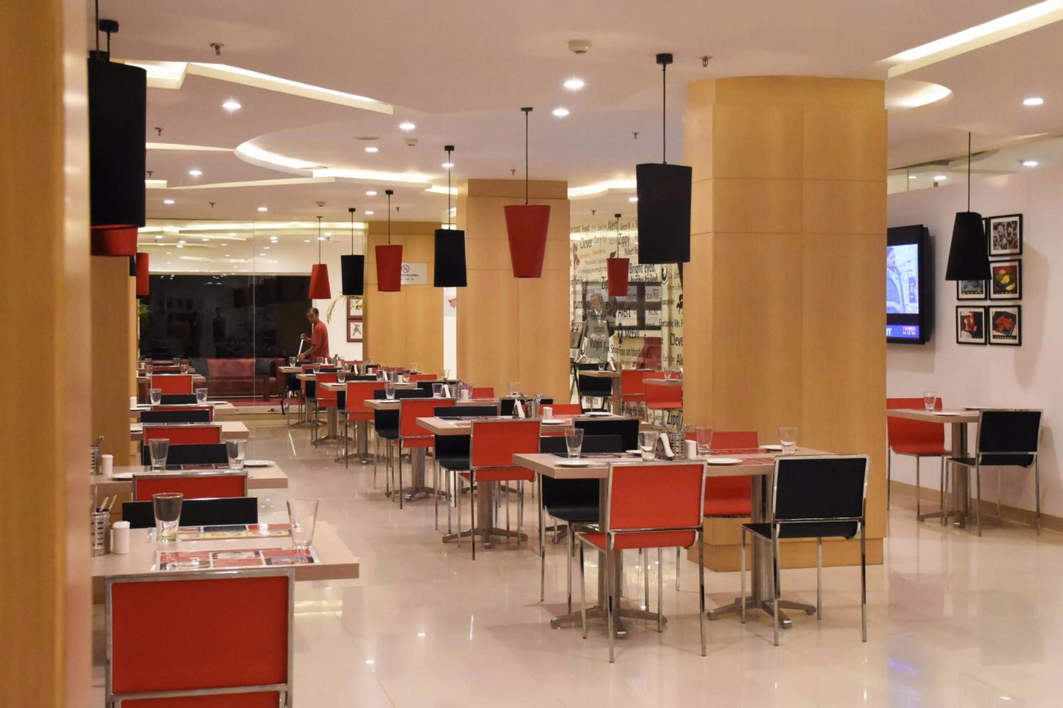 Red Fox Hotel, Chandīgarh Exteriér fotografie